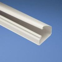 CANALETA LD10 DE PVC RÍGIDO, CON CINTA ADHESIVA PARA INSTALACIÓN SIN HERRAMIENTAS, DE 38.4 X 24 X 1828.8 MM, COLOR BLANC