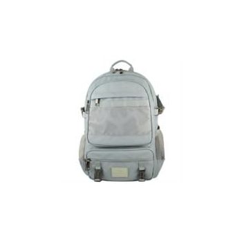 MOCHILA PERFECT CHOICE ESTILO OUTDOORS NOMAD PARA LAPTOP 15-17 COLOR GRIS